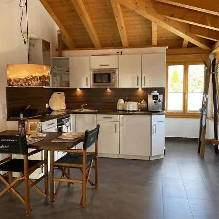 Max 1 Apartment